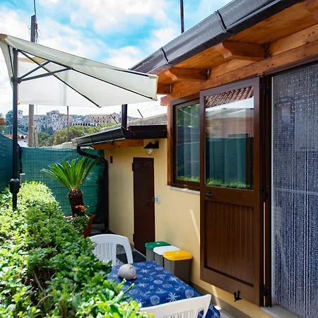 Holiday home Le Grazie Accomodation A Due Passi Dal Mare Tropea
